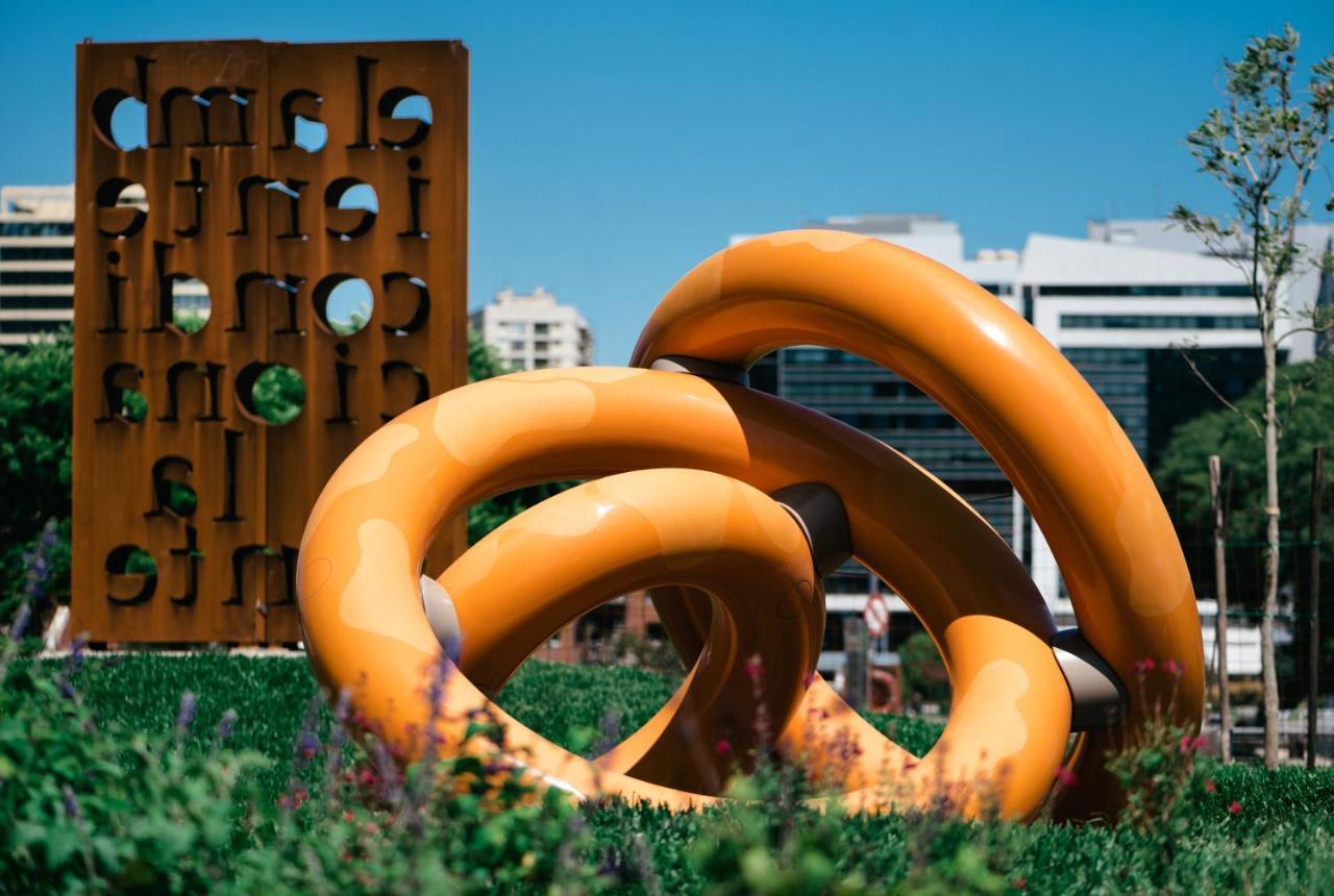 Sls Buenos Aires Puerto Madero Hotel Ngoại thất bức ảnh Sculpture in the park