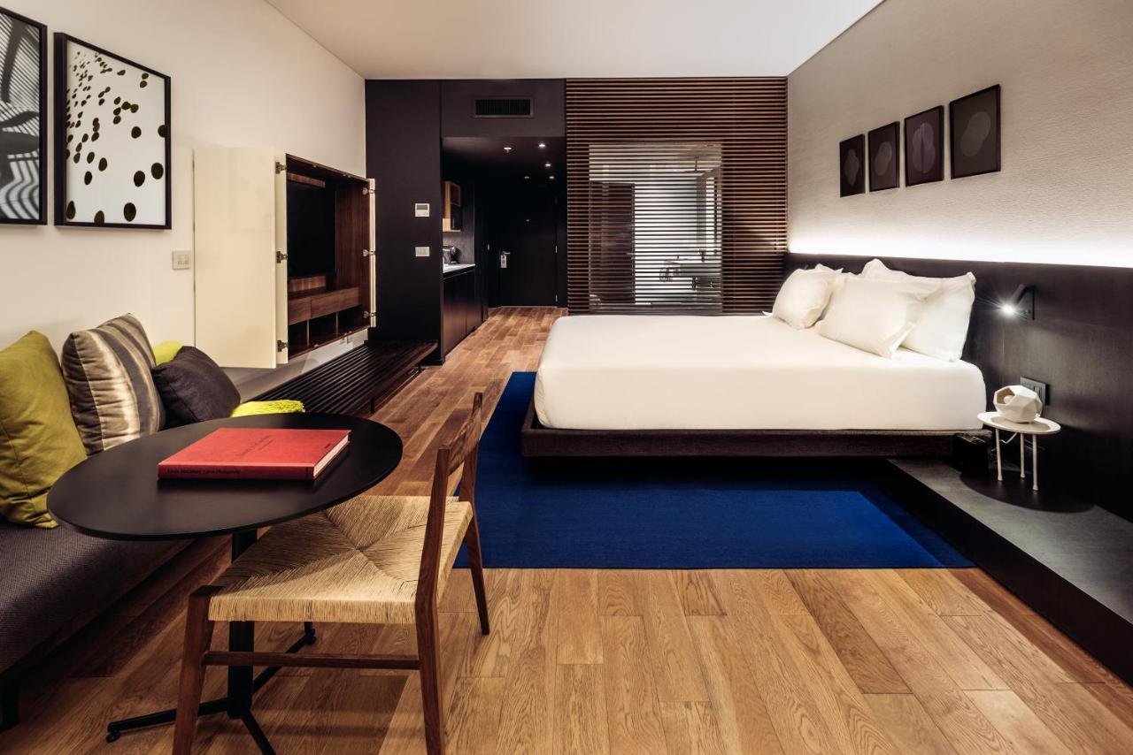 Sls Buenos Aires Puerto Madero Hotel Ngoại thất bức ảnh A room at the hotel