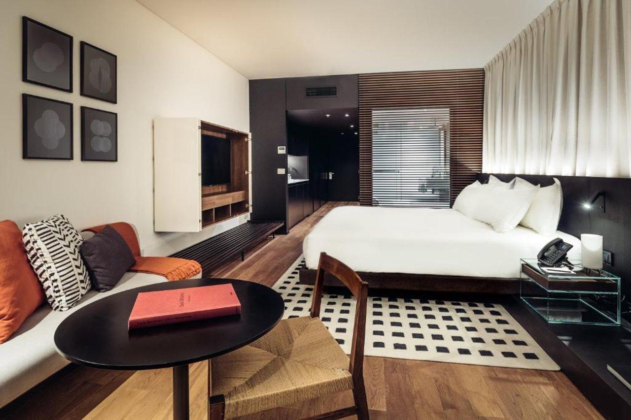 Sls Buenos Aires Puerto Madero Hotel Ngoại thất bức ảnh A room at the hotel