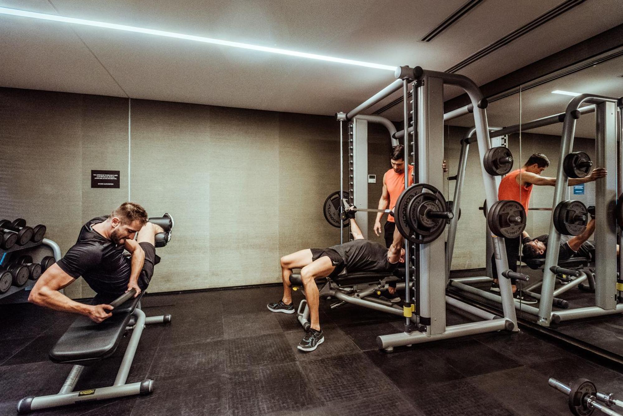 Sls Buenos Aires Puerto Madero Hotel Ngoại thất bức ảnh The gym at the hotel
