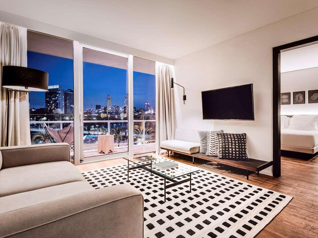 Sls Buenos Aires Puerto Madero Hotel Phòng bức ảnh A suite at the hotel